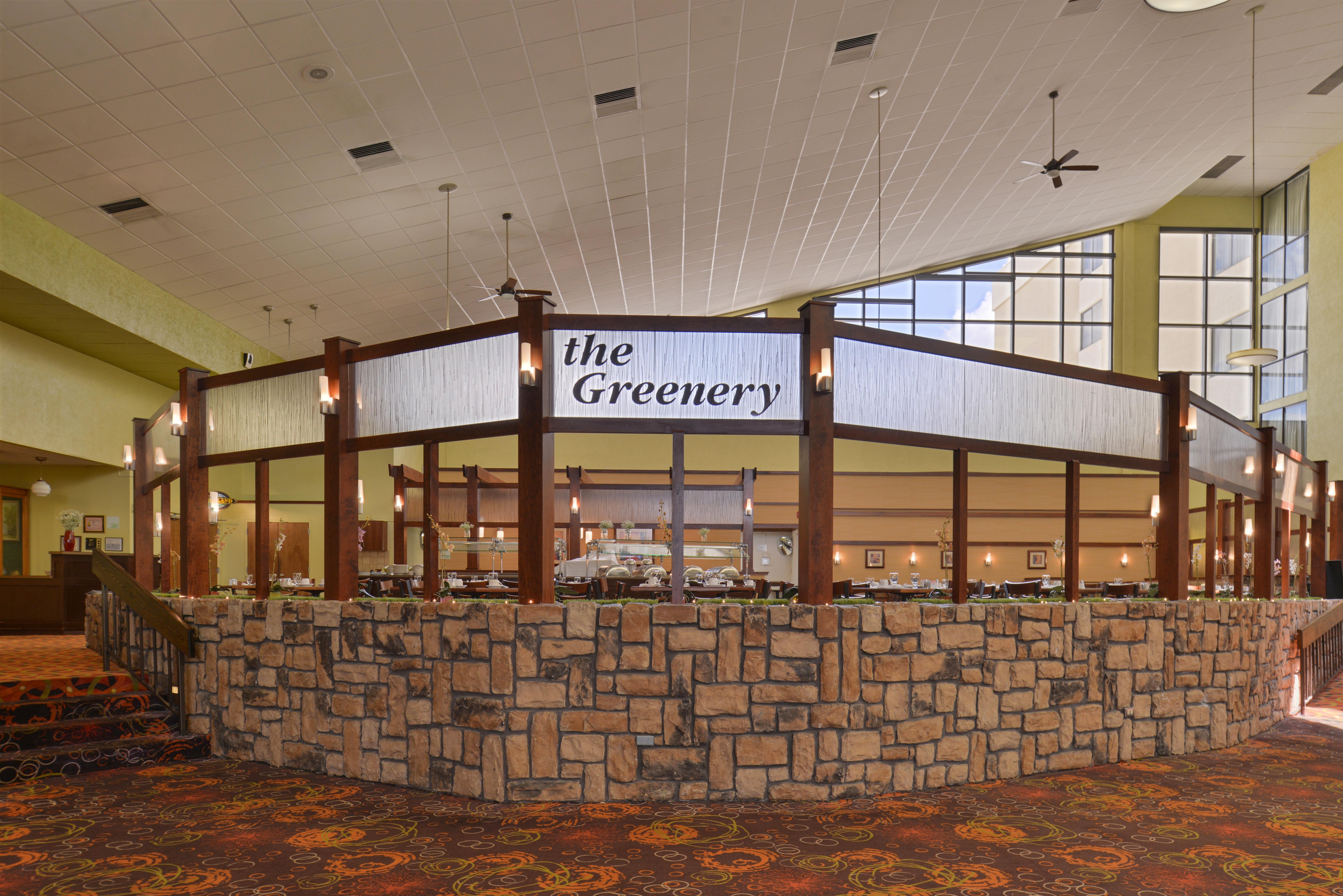 Ramada Plaza By Wyndham Sheridan Hotel & Convention Center Exterior photo