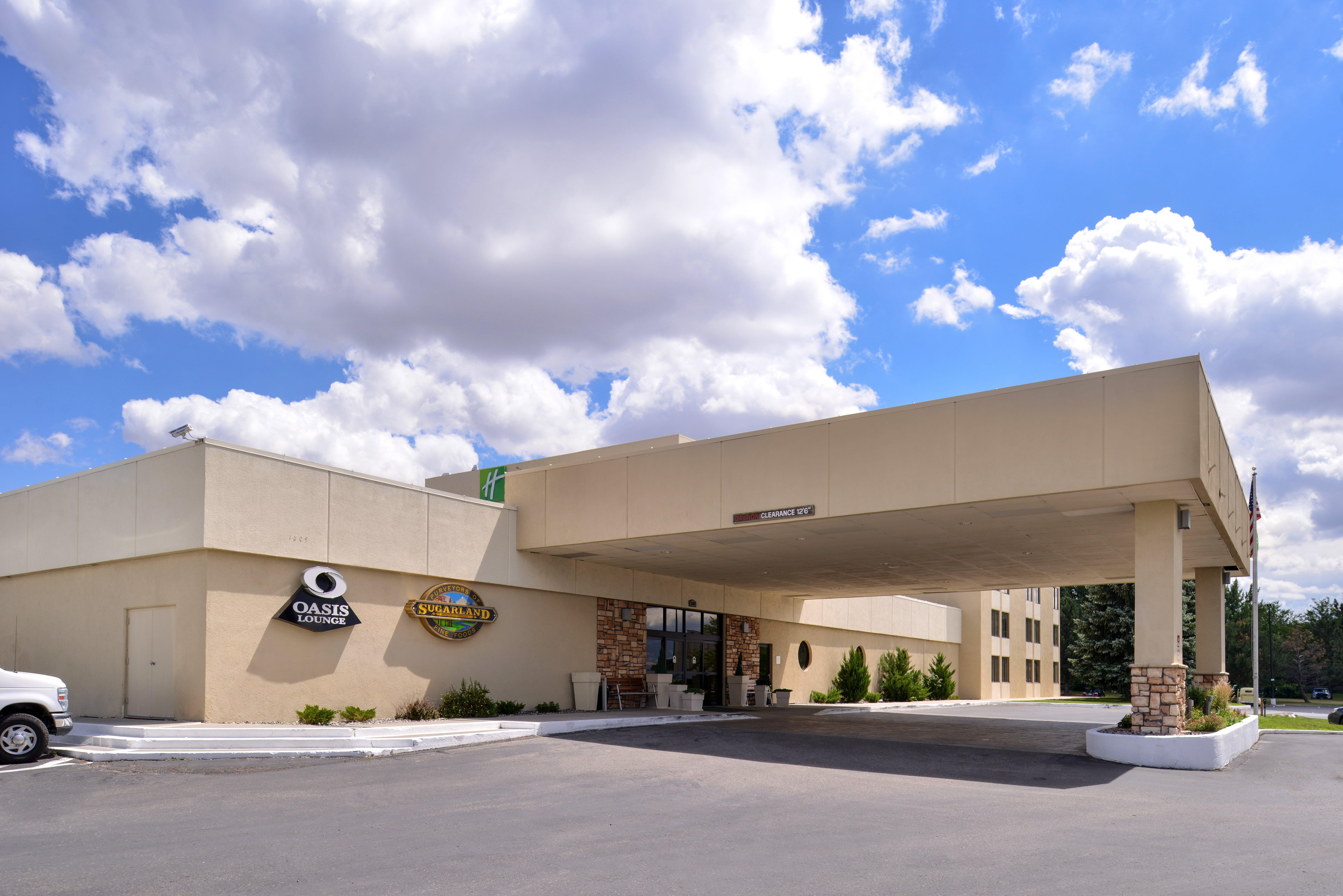 Ramada Plaza By Wyndham Sheridan Hotel & Convention Center Exterior photo