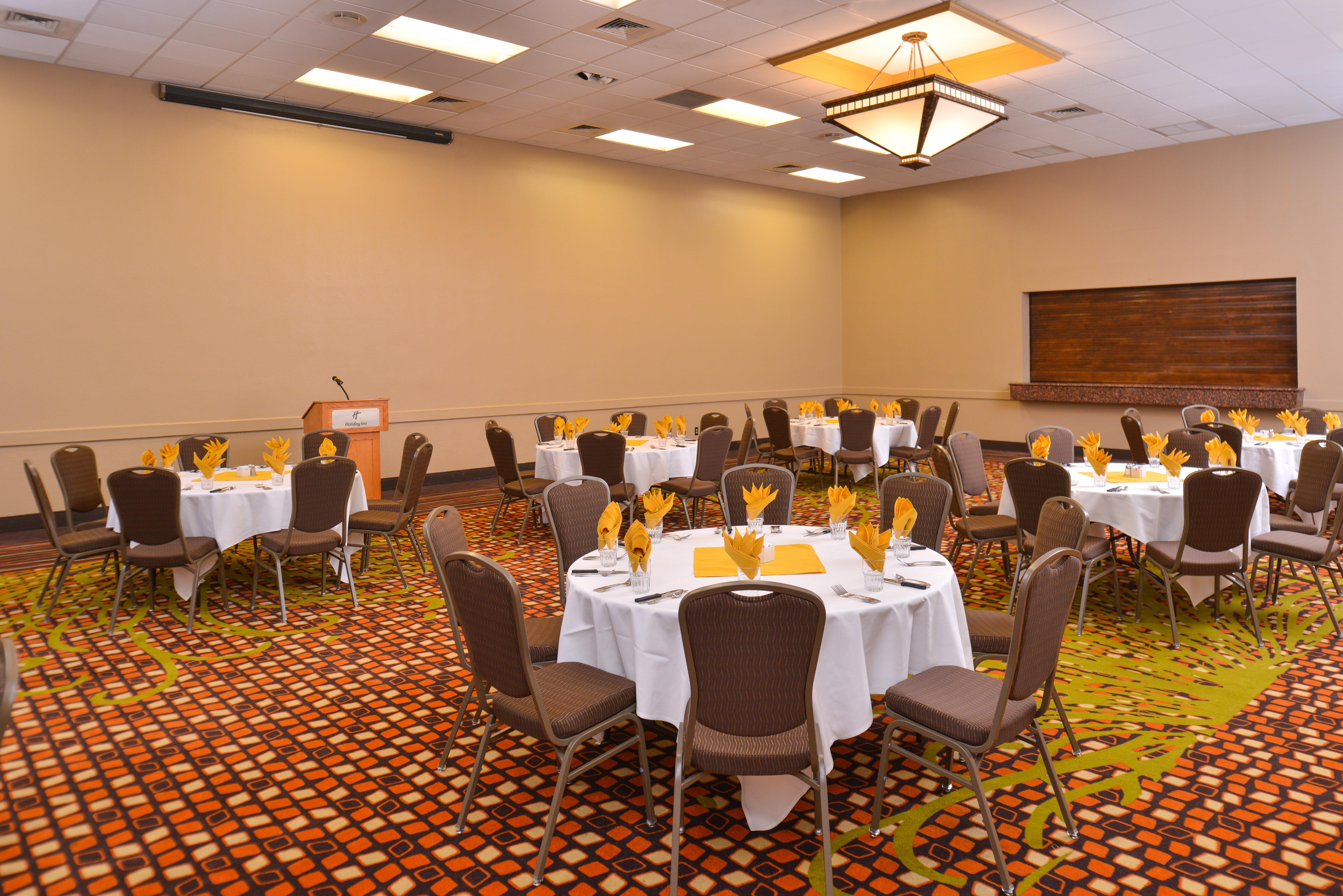 Ramada Plaza By Wyndham Sheridan Hotel & Convention Center Exterior photo